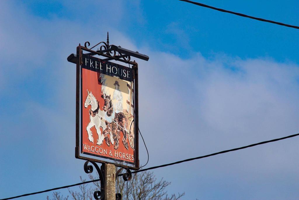 The Waggon And Horses Hotell Great Yeldham Exteriör bild