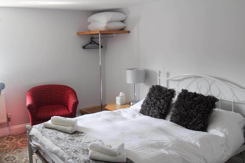 The Waggon And Horses Hotell Great Yeldham Exteriör bild